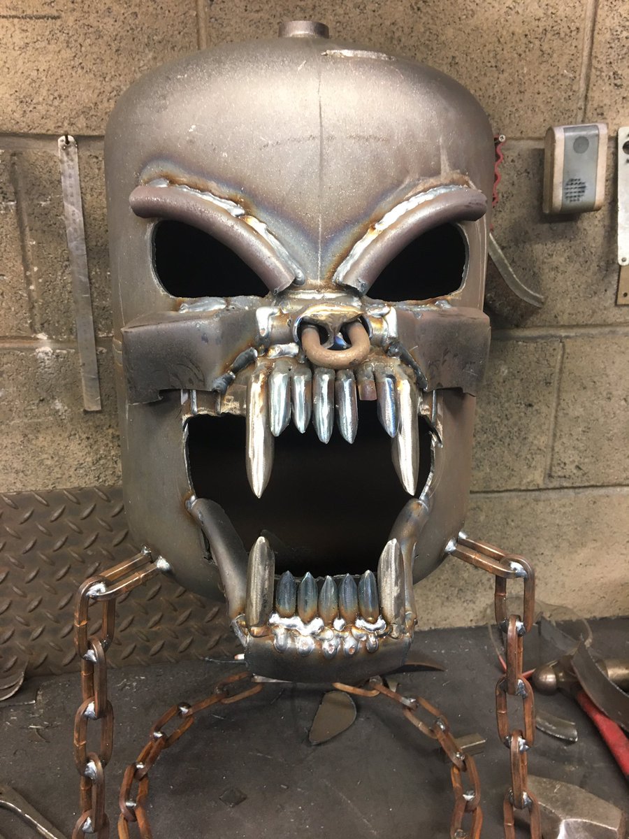 BurnedbyDesign's tweet photo. Motörheads war pig, the Snaggletooth burner
#coolwoodburner #snaggletooth #lemmy #motorhead #handmade #handmadeisbetter @myMotorhead #rock https://t.co/NfvilAARzO