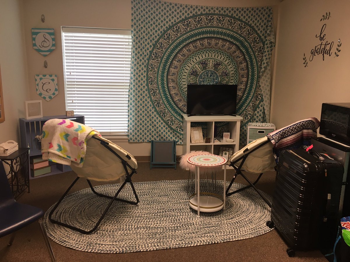 we're officially living at ACU!!! 💜#SIKEdtobein136 #acu21