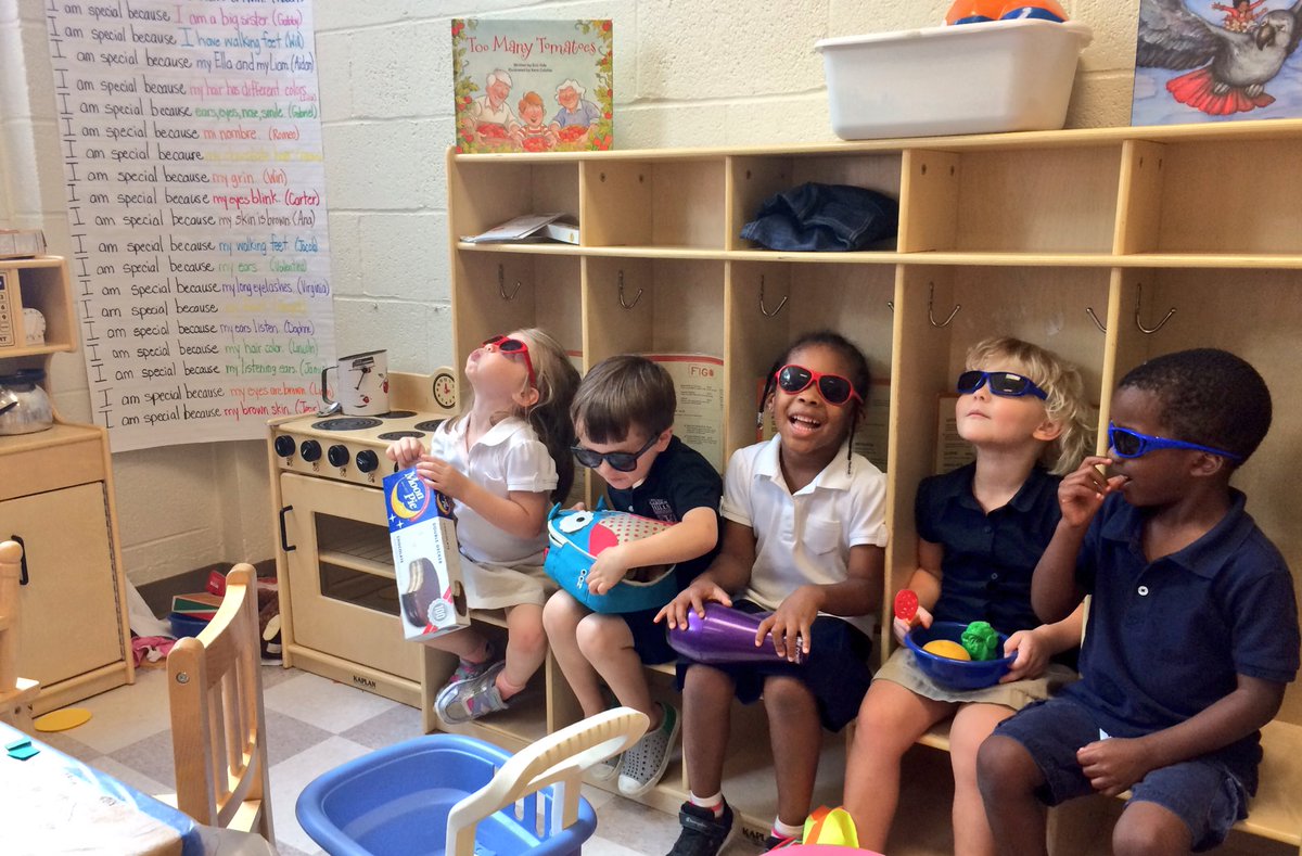 BilalsPreKClass's tweet photo. There was a lot of #APSEclipse talk today in Dramatic Play! They were really 👀ing for it! #learnandplay #imaginationsatwork @APSGardenHills https://t.co/UvjsRnqgYT