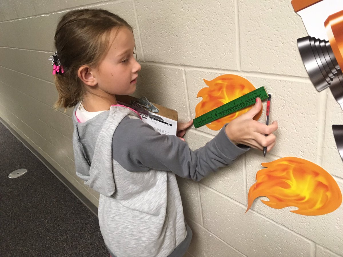 mrsamandadixon's tweet photo. #EWAUBU #EWgameon #mathonthemove #fourthgrade https://t.co/sqT59Sm6bU