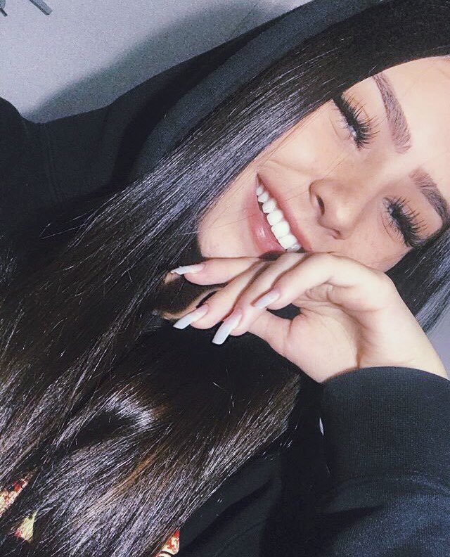 i'm an asshole, but i'll make you smile tho