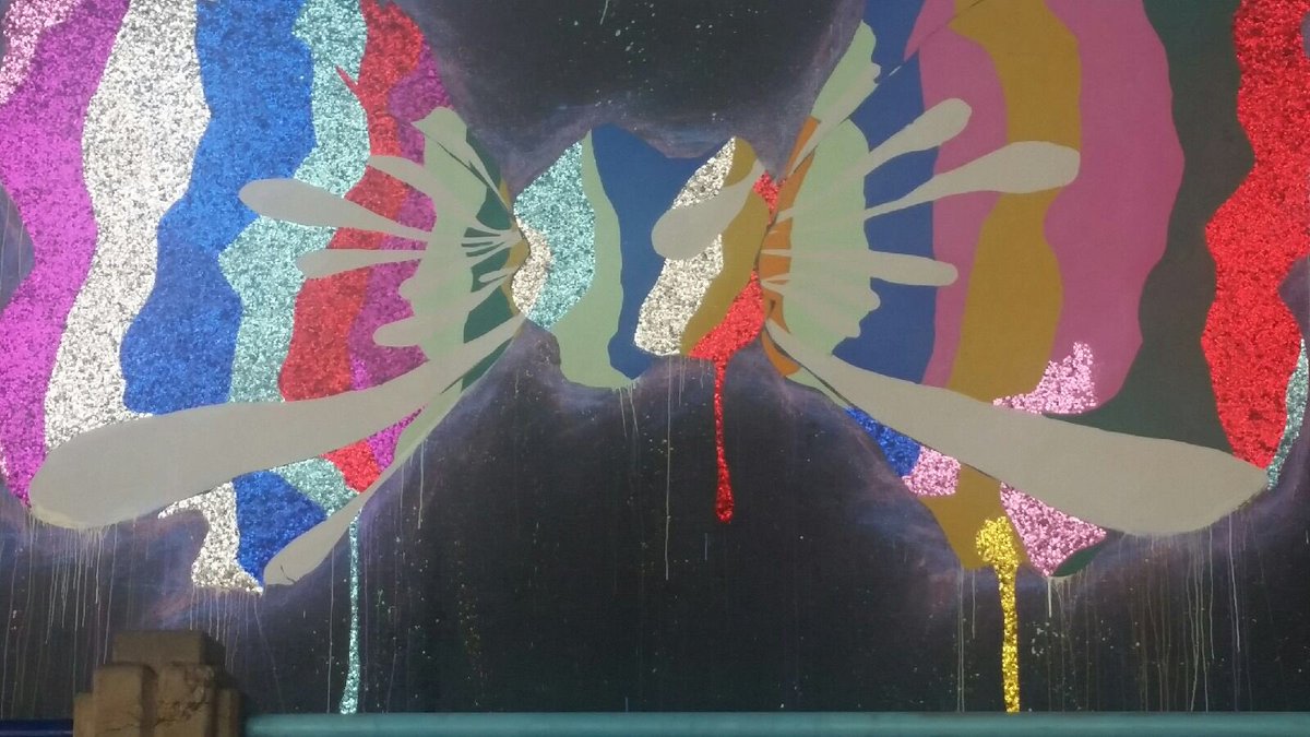 DRCOGorg's tweet image. That&apos;s our @winnamaclaren adding a splash of color to the I70 viaduct. #ductwork2 #transcomm