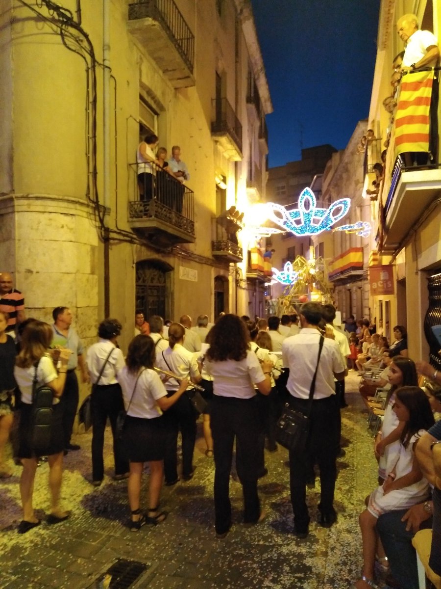 SMVilaBocairent's tweet photo. Hui, la banda ha participat a la #cavalcada de #SantAgustí a #Bocairent 🥁🎶 #laVila https://t.co/o2oUhQI7aX