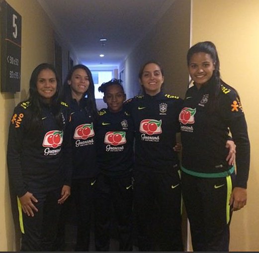 fnfrn's tweet photo. As cinco potiguares que foram convocadas seguem na Granja Comary em semana de treinamentos com a Seleção Brasileira de Futebol Feminino. https://t.co/Wq0nPvIj3f