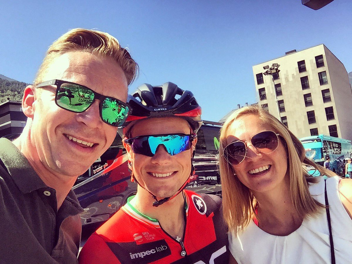 bogaertsk's tweet photo. Catching up with the real deal and good friend in @lavueltaaespana https://t.co/ulB3fNXJrm