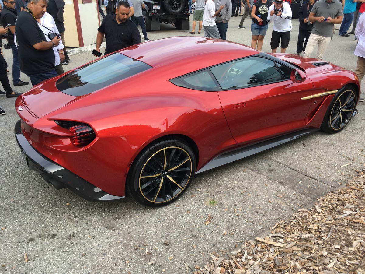 ChrisPuccetti's tweet photo. @GregMigliore @therealautoblog @astonmartin Totally agree.  There was one at Canary Row on Friday... https://t.co/ccweaaOeiw