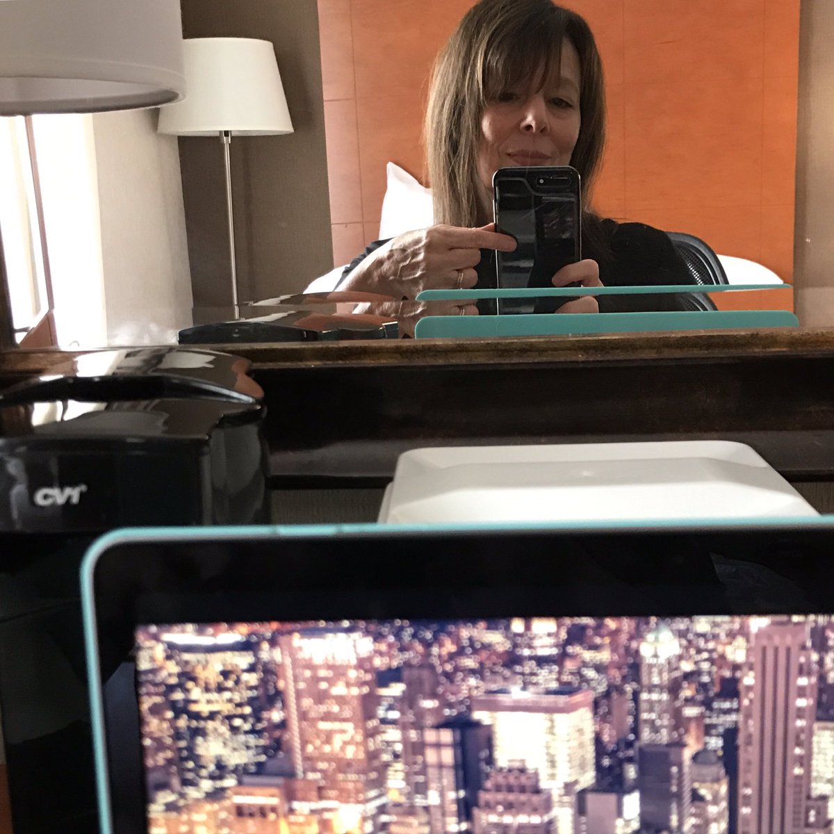 tinro_me's tweet photo. I โค๏ธ NY...because "JFK flight connection cancelled & no hotel vacancies near airport in the middle of the night" was too long.
#stateofnow https://t.co/AbYYNo3KUO