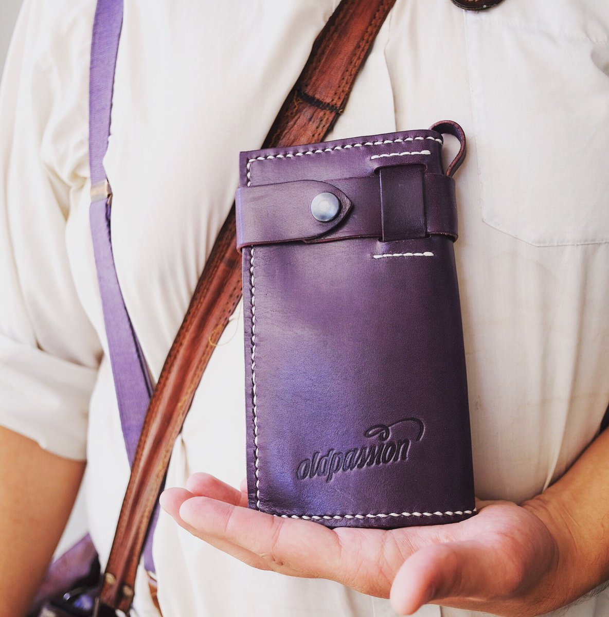 oldpassion_ch's tweet photo. the oldpassion - longwallet is also in purple available! handcrafted by prison inmates in switzerland! get yours! https://t.co/pdproH7vai https://t.co/1UTuk31zUM