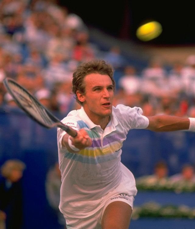 Happy birthday to Mats Wilander ! (Je suis très hétéro ce soir, notez le, cela ne durera pas). 