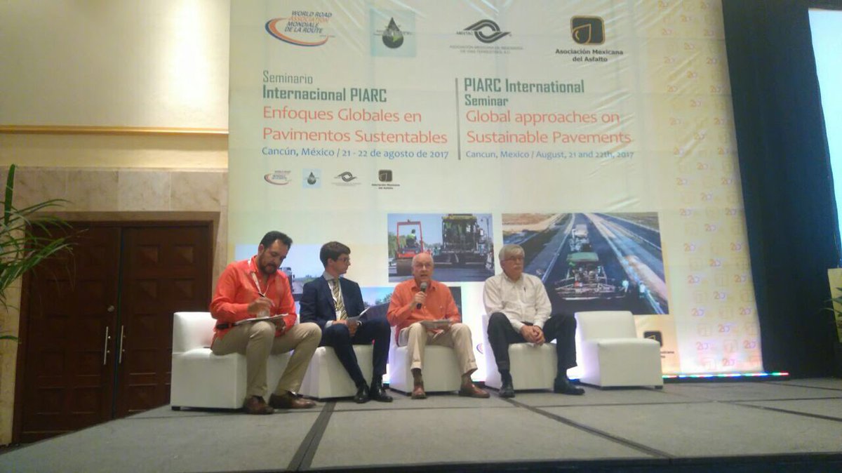 IMT_mx's tweet photo. #SeminarioPIARC: Participación del @IMT_mx en el panel sobre Políticas Públicas del Seminario PIARC - Pavimentos Sustentables https://t.co/BnGQ9K4AGT