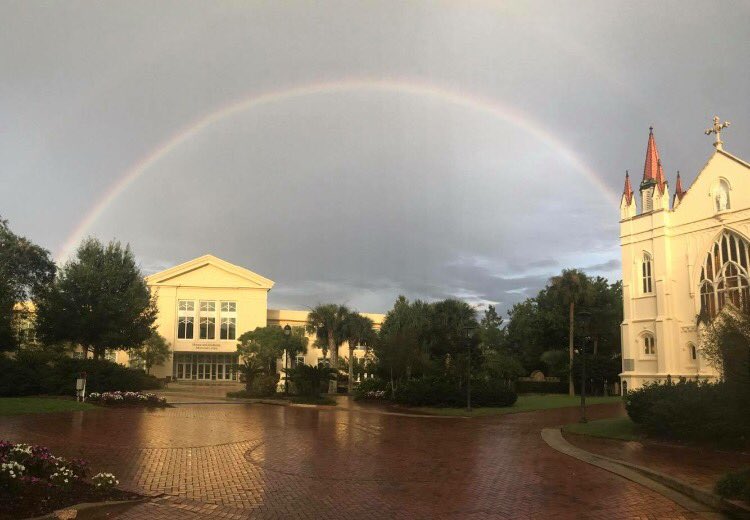 shc_admissions's tweet photo. Somewhere over the rainbow is your Home on The Hill! 🌈 https://t.co/Jx81YXyXgy