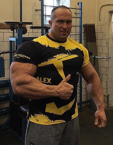 pacocutler's tweet photo. #DerekLunsford #AlexanderFedorov #JafarGhafarnezhad #bigmuscledaddies #bigmuscledaddy #thickmuscle #bigbodybuilder #atthegym #gym https://t.co/hMiSwBE1Vs