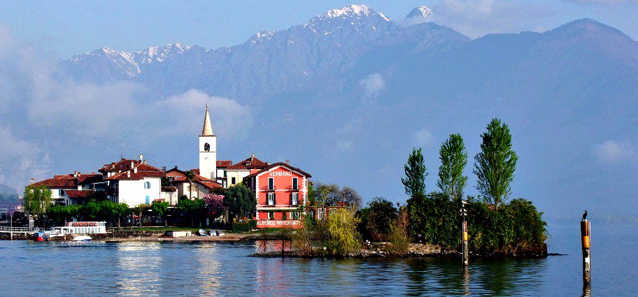 How to Explore the Italian Lakes Region from Milan dlvr.it/PgvG4X by <a href="/italyexplained/">Italy Explained</a>