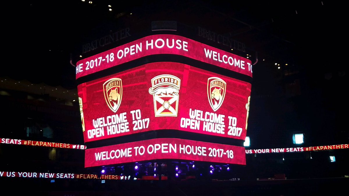 The doors are open for tonight's open house! https://t.co/YYCKAAJ0R8