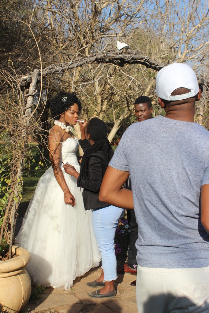 BeeJaeyMakeUp's tweet photo. @Tomeletso  Sereetsi's  #thaakokome music video shoot with scandal actress and Signed International winner as the bride.
#thaakokome https://t.co/2adSViezam