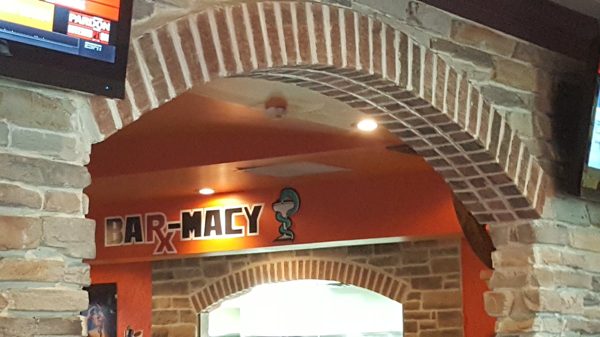 voldotBEAT's tweet photo. Out for some therapeutic #mexican tonight with the always effervescent @aliasalthea #lovinlife https://t.co/hLirXpf8tg