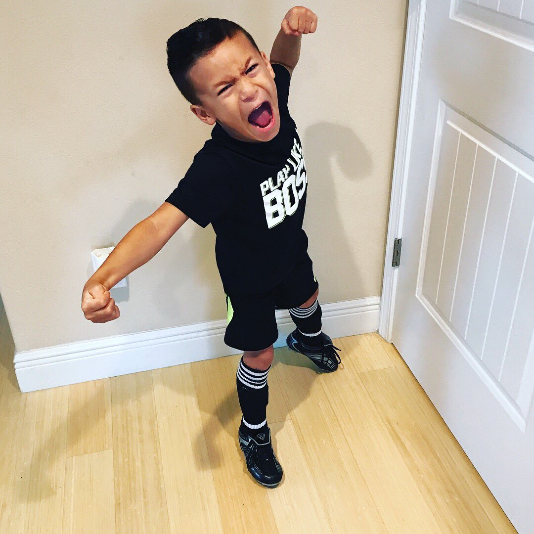 02Hannabean's tweet photo. Someone is practicing his game face for when he's bigger and playing for the @SSoundersTR #mylittlesoccerstar #futuresounder https://t.co/IVHPYoeU1m