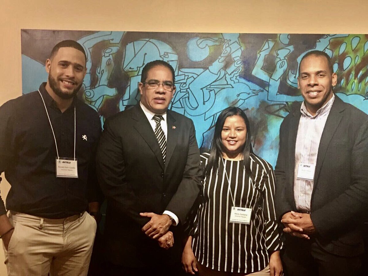ElicFernandez's tweet photo. Recibiendo en Guatemala a Heidy Santana, Rúben Mesa y Ronald Castillo del @ambienterd . @DominguezBrito @tcabralp @ARosarioM @MIREXRD https://t.co/LpAXWCn58l