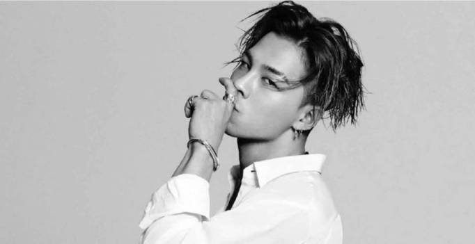 allkpop's tweet photo. Taeyang's 'White Night' tops Billboard's 'World Album Chart'!
https://t.co/u8QF4sZXSL https://t.co/hy0KxDycVb