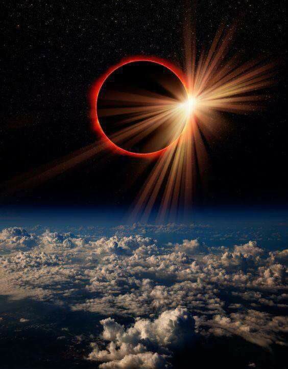 DianitaSpencer's tweet photo. Las increbles maravillas de nuestro Dios! #fotonasa #Eclipse https://t.co/0lmu2XzV4b