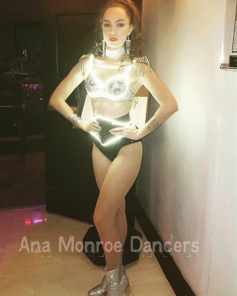 AnaMonroeDance's tweet image. Our # #LEDDancer #SexyDancers #GoGoDancers at #Kitchen305 
Anamonroedancers.com
#AnaMonroeDancers
#MiamiDancers #LEDEntertainment
#LED