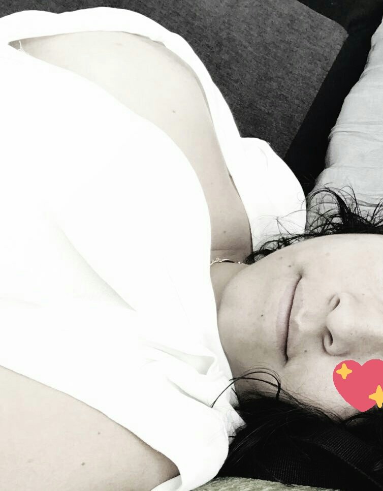 Hotwife...Loading... tweet media