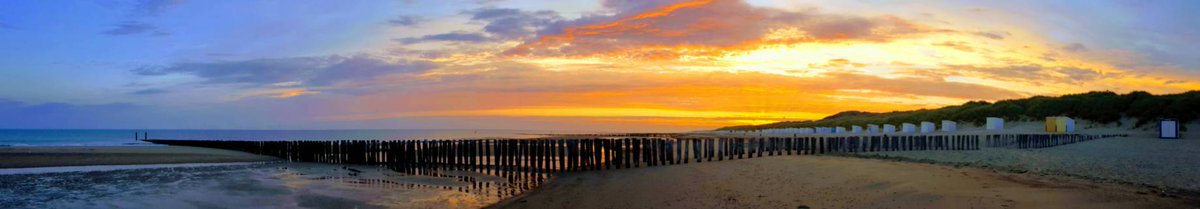 dePekelinge's tweet photo. Goed uitgerust halverwege je vakantie? Sta eens vroeg en geniet van het strand😊
#pekelinge #ardoer #strand #oostkapelle #goodmorning #sunset https://t.co/cCfMc4YMeK