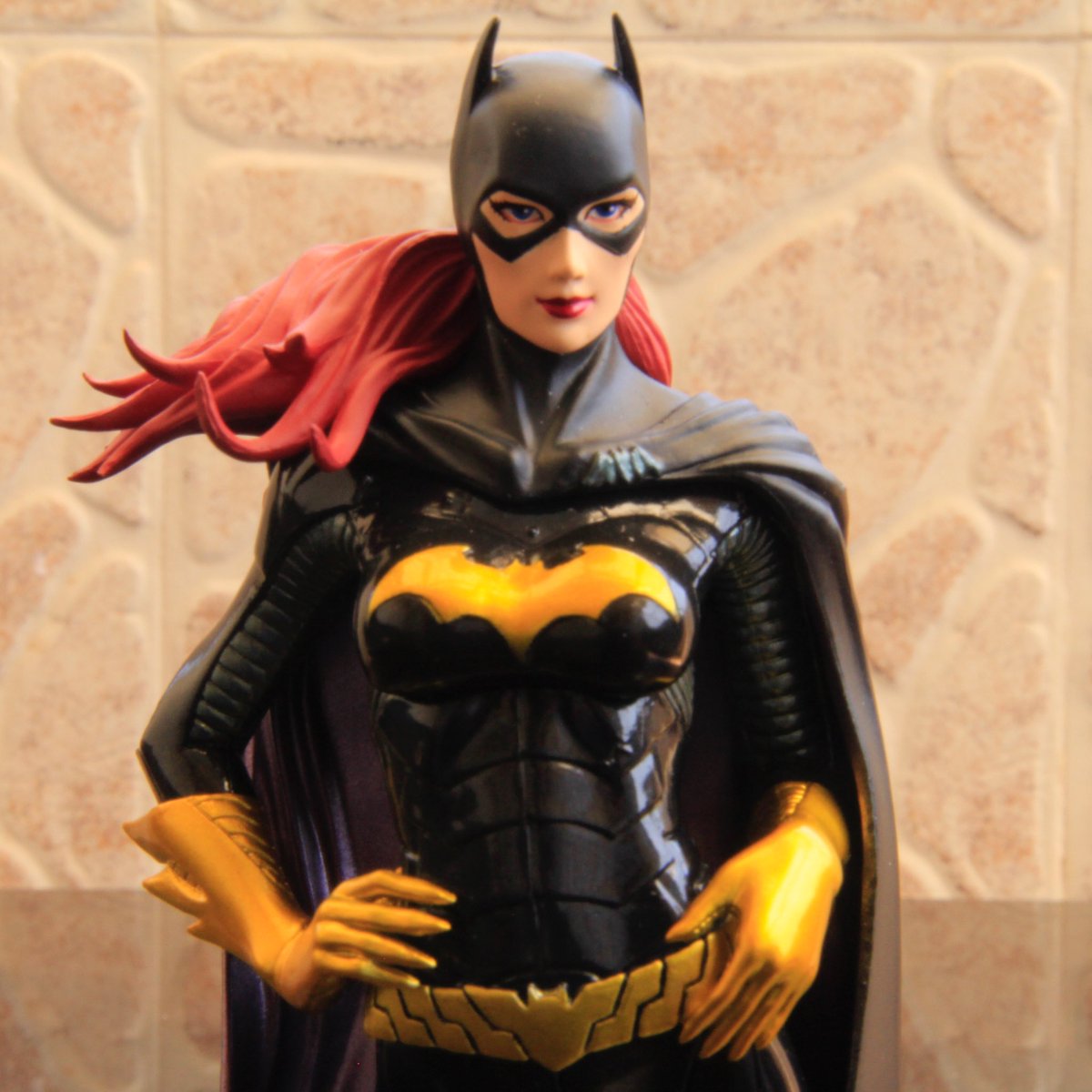 toonslaught's tweet photo. #Batgirl #BatmanFamily #barbaragordon @koto_official #onetenthscale #actionfigurephotography #mumbaitoycollector #toonslaught #dslrcanon https://t.co/sgnDn8jauC