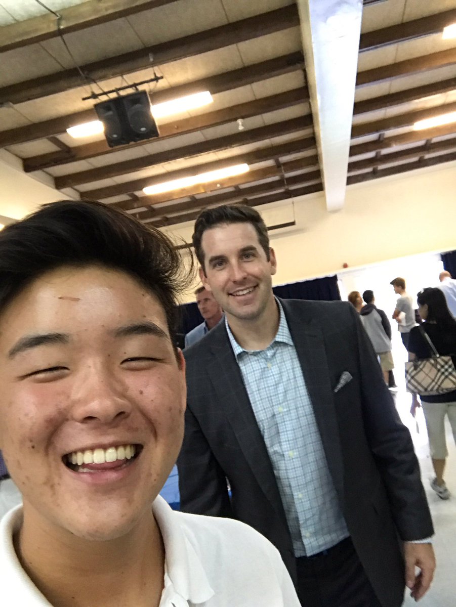 chamigirl's tweet photo. brb retiring at 17 because I just learned about #financial #planning #ccpcareernight @MsTC213 PIC CREDS : Ethan Pak https://t.co/7Q3XVjEI64