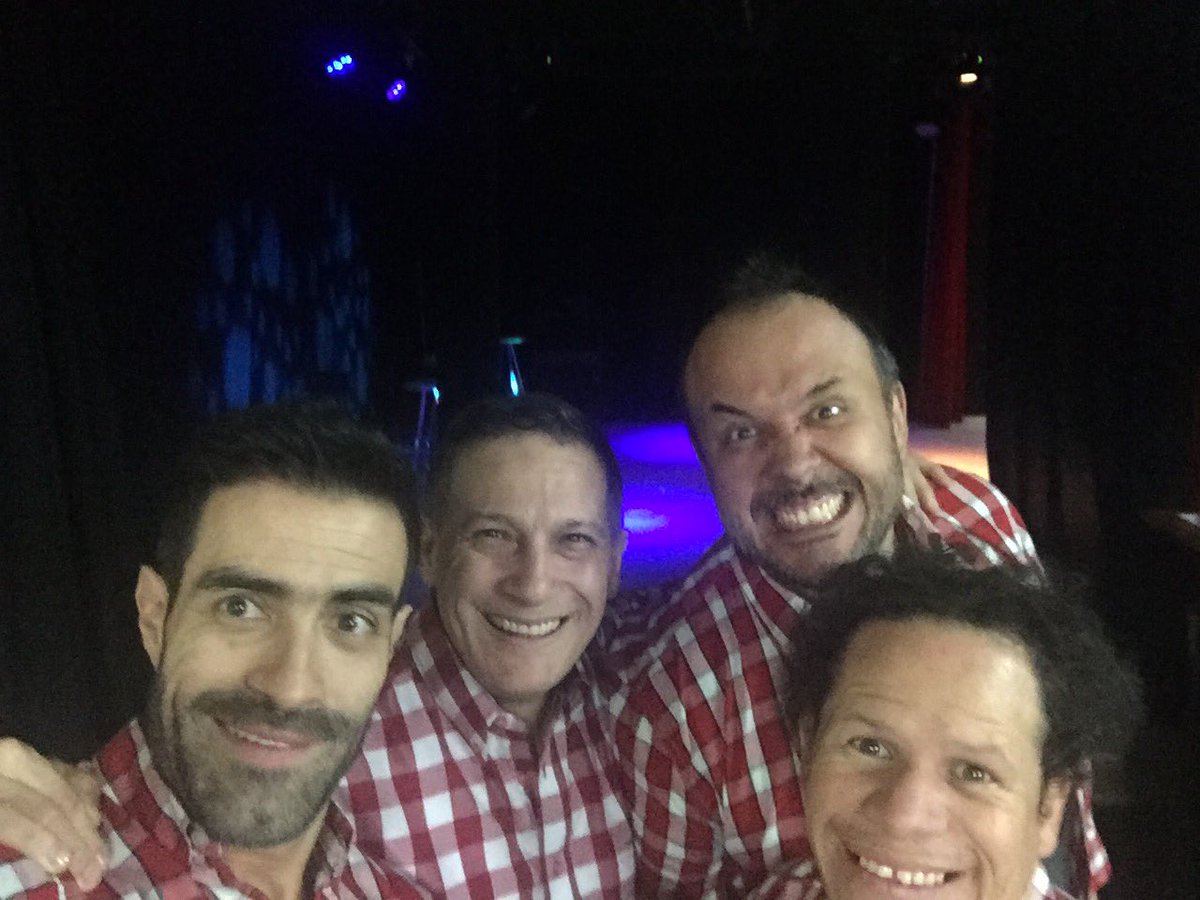 lfzafra's tweet photo. Hacer Impro es cena para la vida. #improparalavida https://t.co/fH7YLCNfKH
