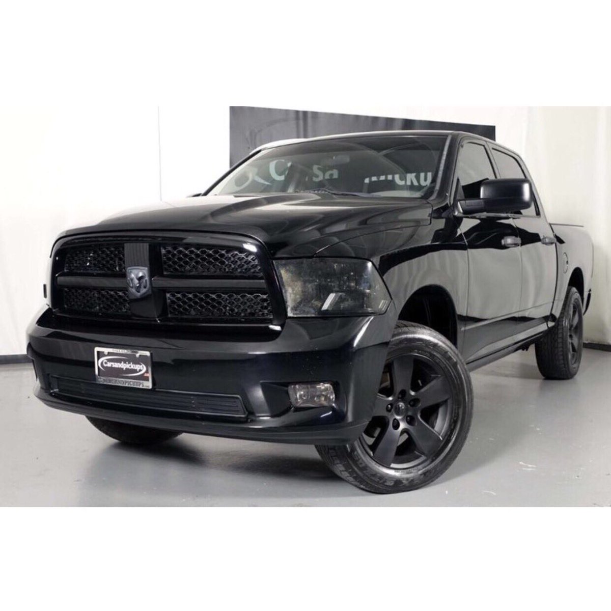 carsandpickups's tweet photo. ๐ฅFOR SALE๐ฅ
-2012 Dodge Ram 1500 Express with a #cleancarfax, a #hemi, and #dualexhaust
#towpackage #customperformance #dualpurpose https://t.co/PgSBB2JsP3