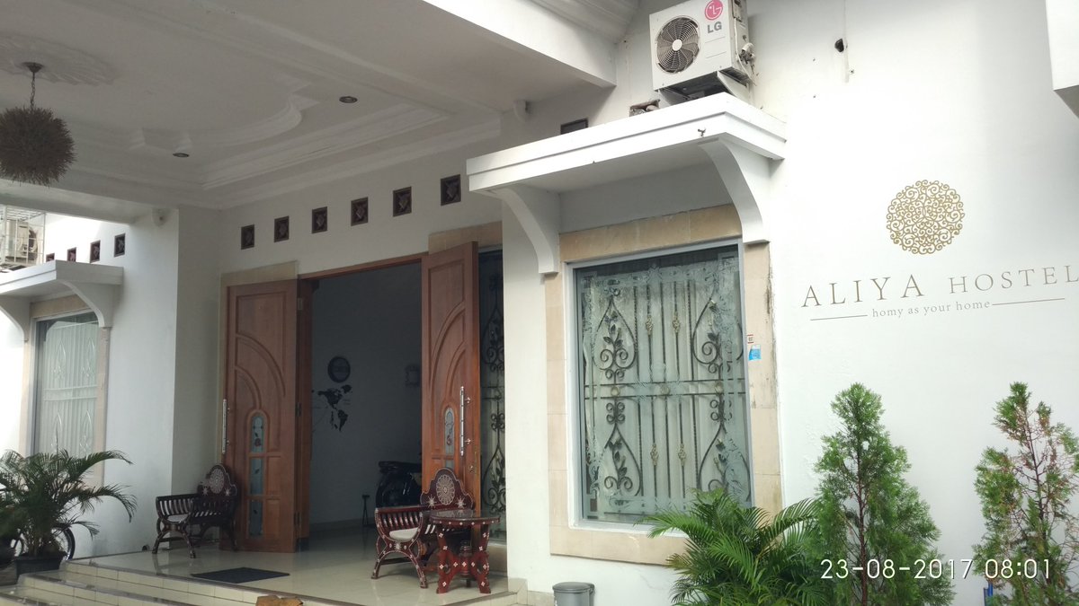 AliyaHomestay's tweet photo. Selamat pagi Travelers.
#IloveAliyaHomestay
#hotelMurahJogja
#jogja
#Backpackers 
#travelers
#Indonesia https://t.co/xh5yfEElQF