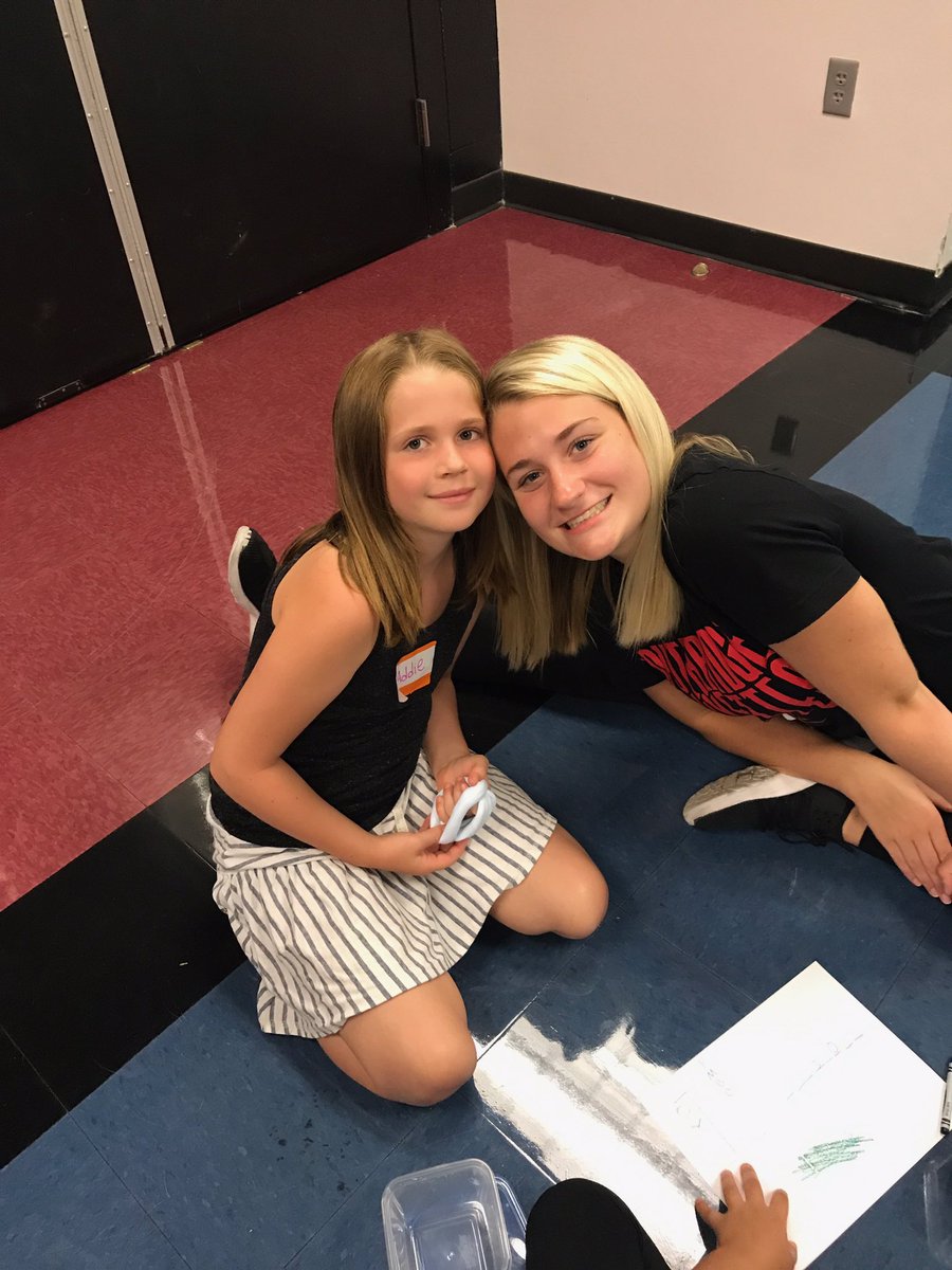 We had such a fun first day at our Jr. Dance clinic. Coloring, slime, and of course...dancing!! ❤️