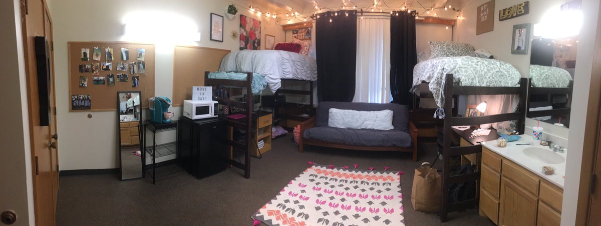 welcome to room 359!!!!!