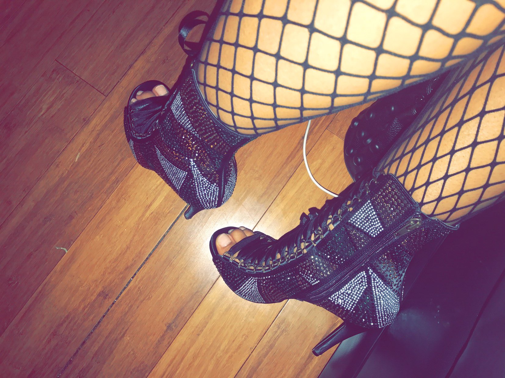 Tay on Twitter: "Heel porn 😍😍 #TheseExpensive #BloodyShoes…