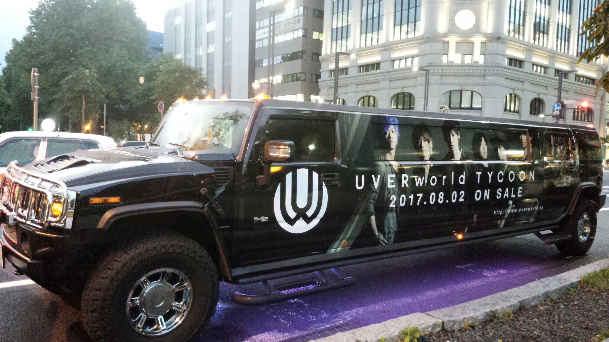 Twitter 上的 ﾘﾑｼﾞﾝｻｰﾋﾞｽ札幌 Uverworld ハマーリムジン8月23日走行スケジュール 16時 18時 札幌駅 大通り すすきのとなります リムジン ラッピング 広告 期間中はハマーリムジン料金半額 リムジン広告 広告募集中 札幌 ハマーリムジン リムジン
