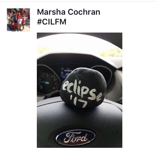 1015CILFM's tweet photo. Shout out to Marsha for finding 1 of our #cilfm rocks! Look πall over So.Ill for other designs!Take a pic & hashtag it #cilfm to #win prizes https://t.co/imOX5hs2E5