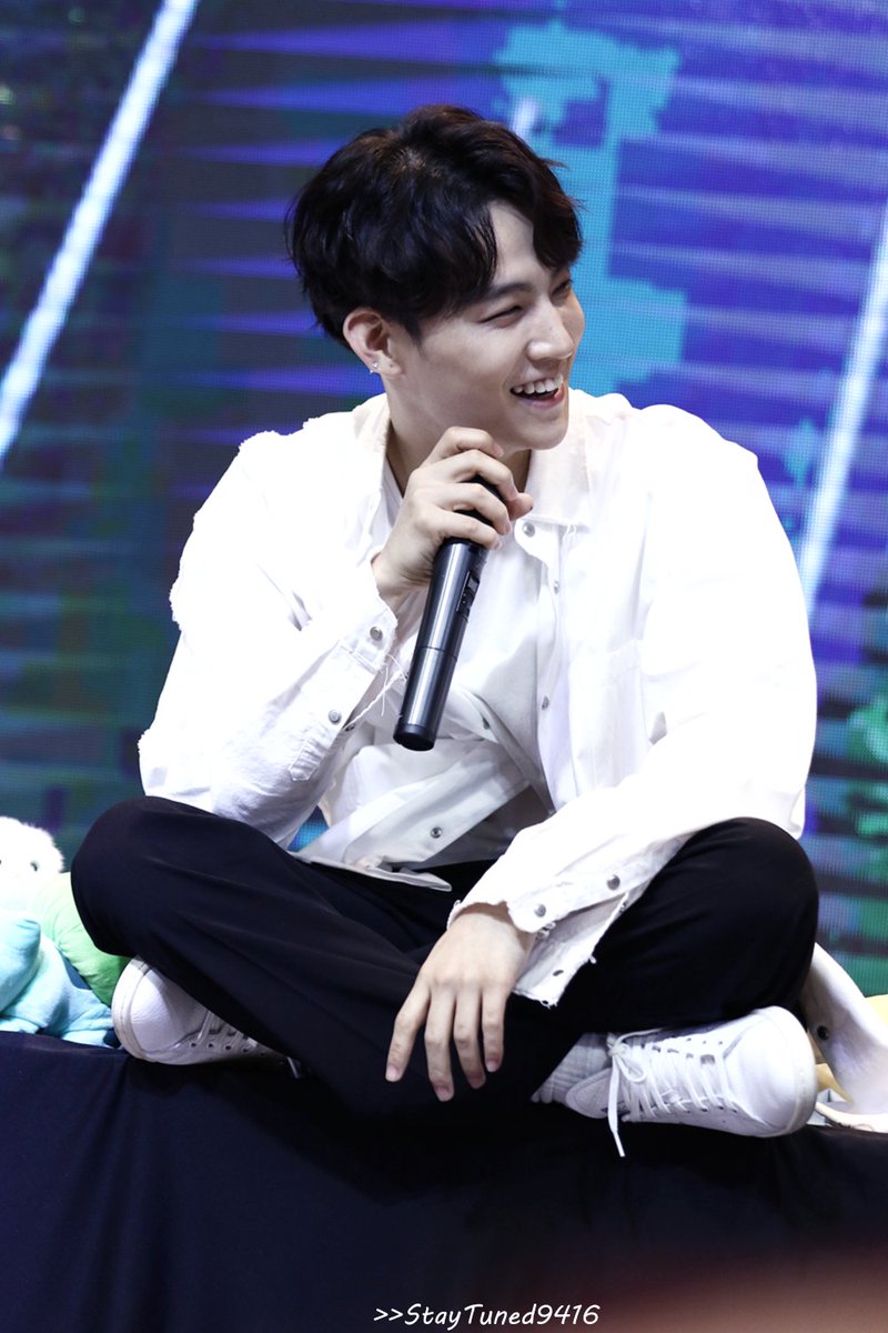 StayTuned9416's tweet photo. [HQ] 170813 종로팬싸 #JB #재범 ❤ https://t.co/c5knTHFWHU