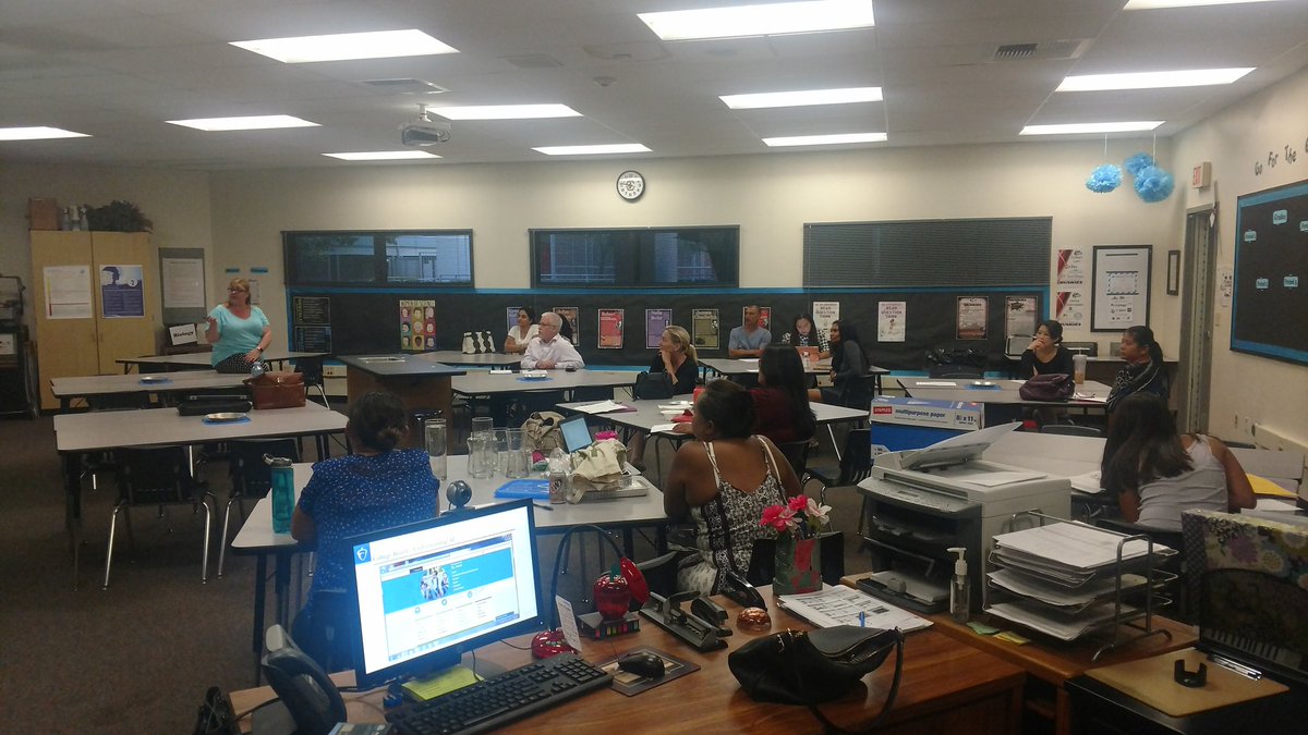 Cen10IB's tweet photo. We love our dedicated IB parents who take time out of their busy schedules to come to our booster meetings. #cen10ib #ibparents https://t.co/dsMwZPviVB