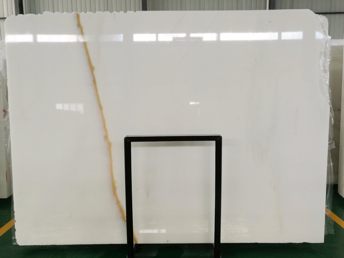 Marble_tileslab's tweet photo. #purewhitemarble #marbleslab #marble #marblestone #whitemarblewithvein #goldenmarble #goldmarble #marblewall #marbleflooring #marbletabletop https://t.co/eo7riwrZVb