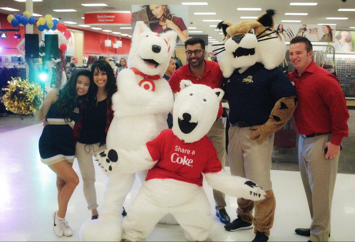 JessTarget's tweet photo. Welcome back, @ucmerced! #BestInClass
#BobcatStrong #Bullseye https://t.co/UGcB2uox0z