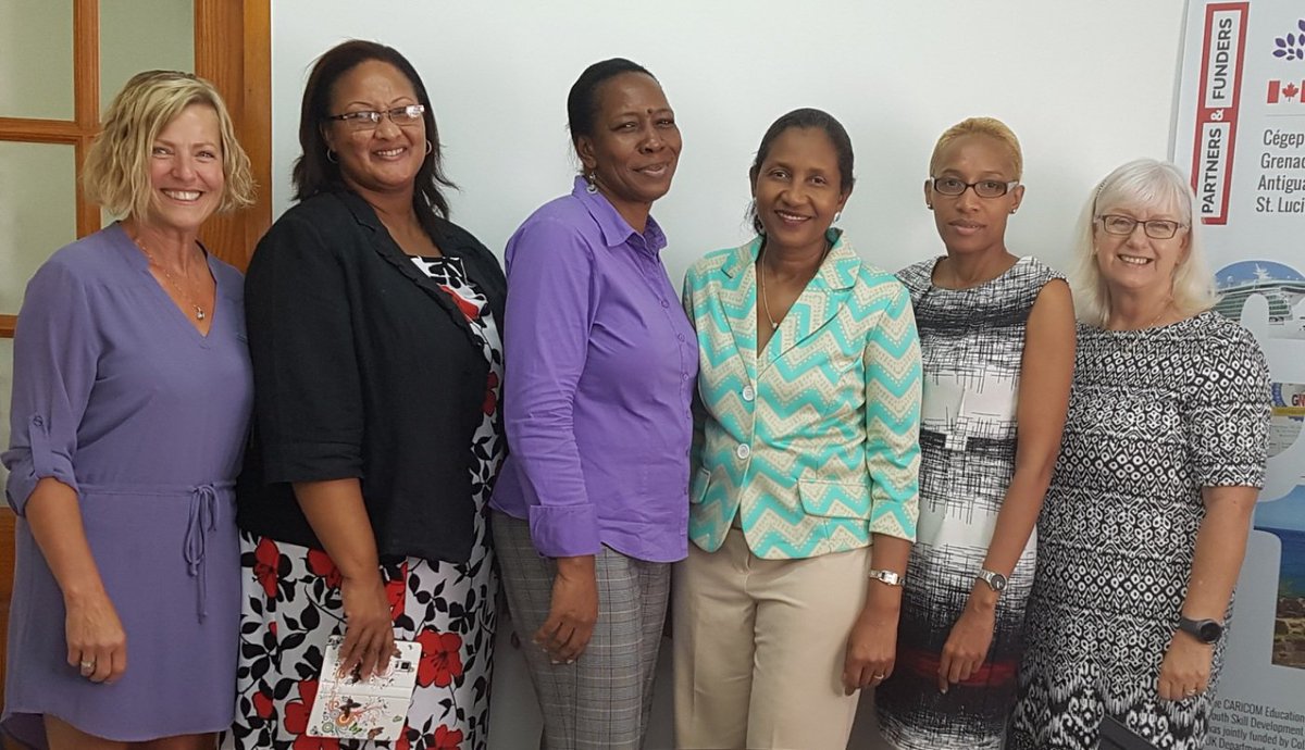 alisonmead3's tweet photo. Innovative team developing #CVQ online assessor training. Caribbean youth will benefit. #GNTA #TVETCOUNCIL #NTATT #COL4SD https://t.co/9rl8kHYBrA