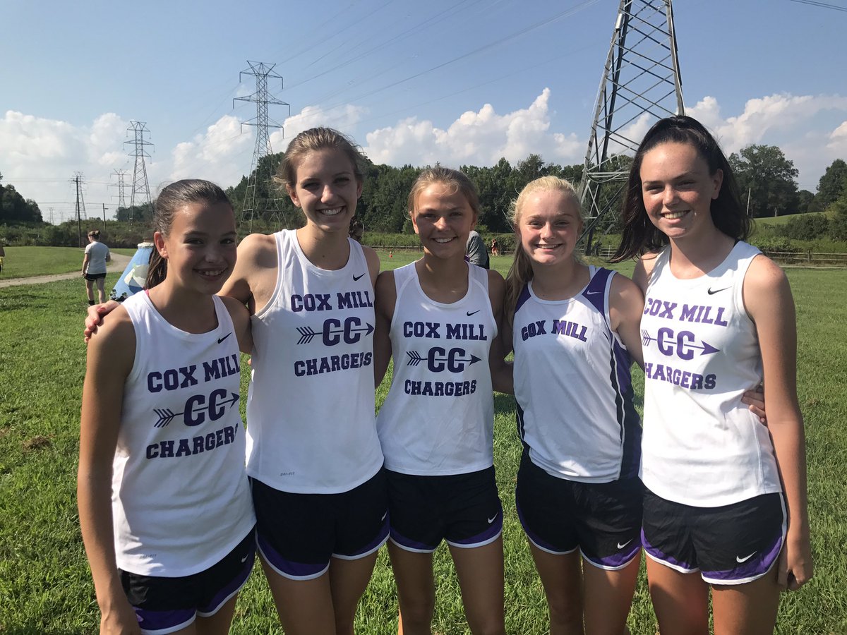 AndreaConnick's tweet photo. Great first meet for Cox Mill XC ⚡️⚡️⚡️ https://t.co/8aseKhZdR9