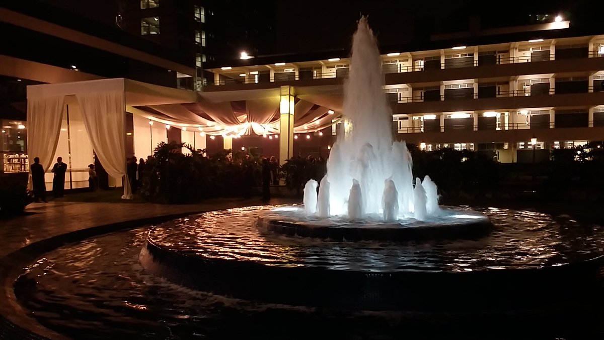 proimage_pe's tweet photo. Cocktail de clausura del V CONGRESO ANUAL de AEF PERÚ en la @udelima. 
Fotos y videos por PROIMAGE.
#EventosLima #fotografia https://t.co/ipnb5bigD6