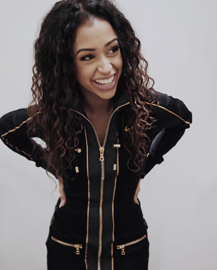 Laughing at my back problems I have for carrying my enormous boobs that I don't actually have😂