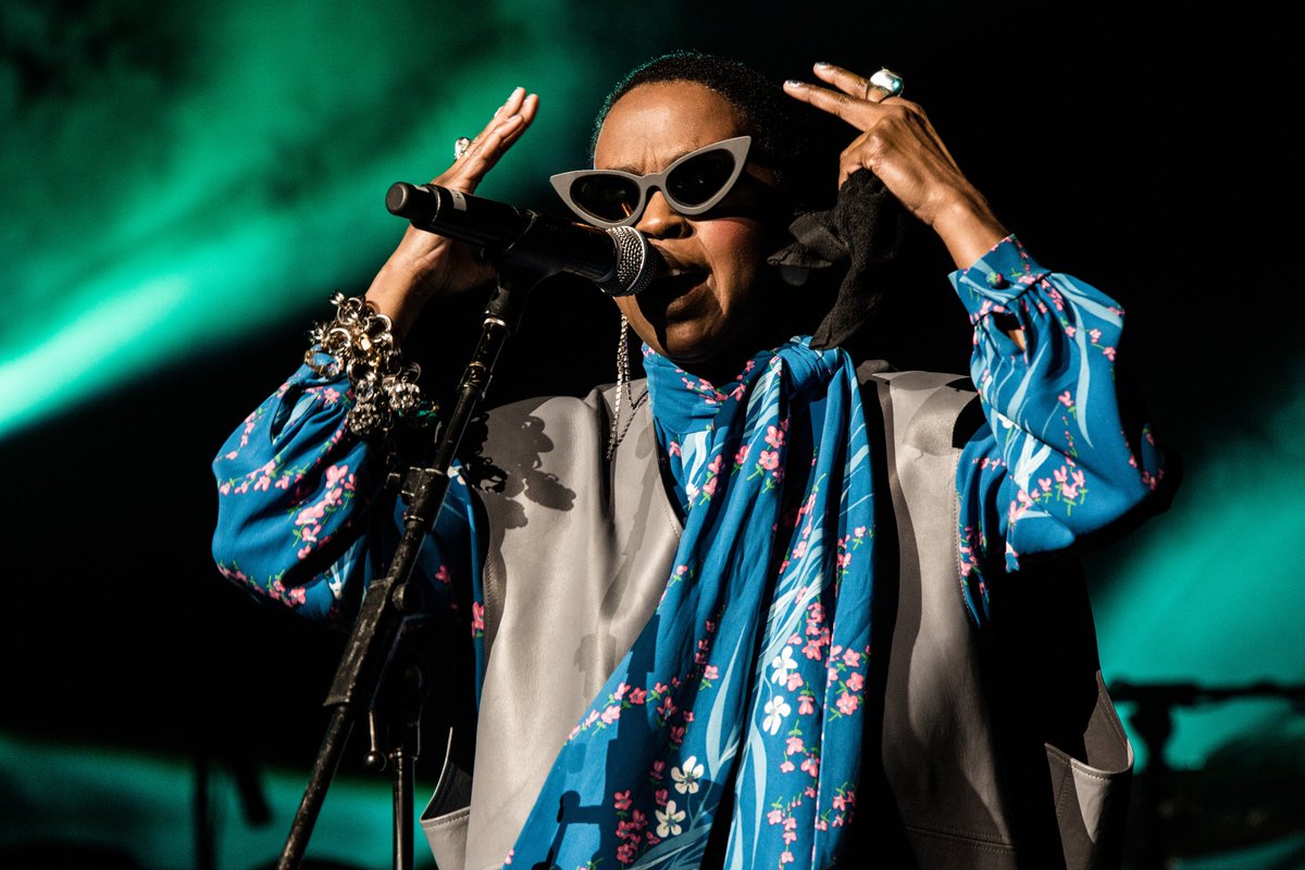 ChappelleRCMH's tweet photo. August 20, 2017 - Dave Chappelle &amp; @MsLaurynHill: Live From Radio City, plus appearances by @PeteHolmes and @realMoAmer [photos: M. Bitton] https://t.co/w5j4ZzzsyU