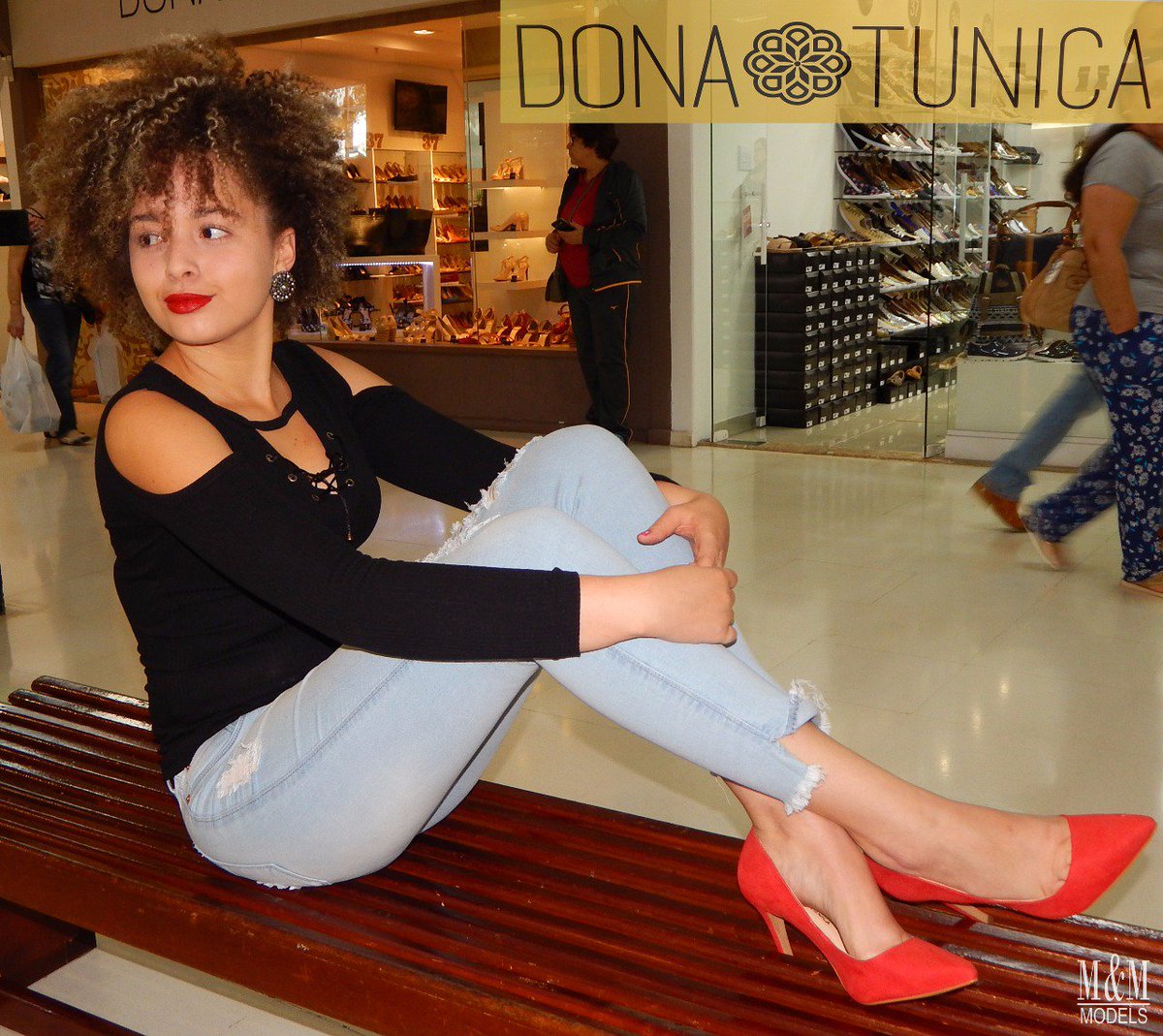 mauriciojau's tweet photo. @mmauriciomanoel 
 #memmodelsjau
#modelogiovanamarchetti
Sessão na Dona Tunica Calçados Femininos no Shopping Território do Calçados Jaú-SP https://t.co/peaHZ5VPzC