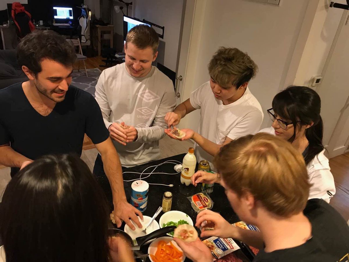Nothing brings the crew together like making dumplings 🍴 <a href="/GoldCoinUnited/">Gold Coin United</a>