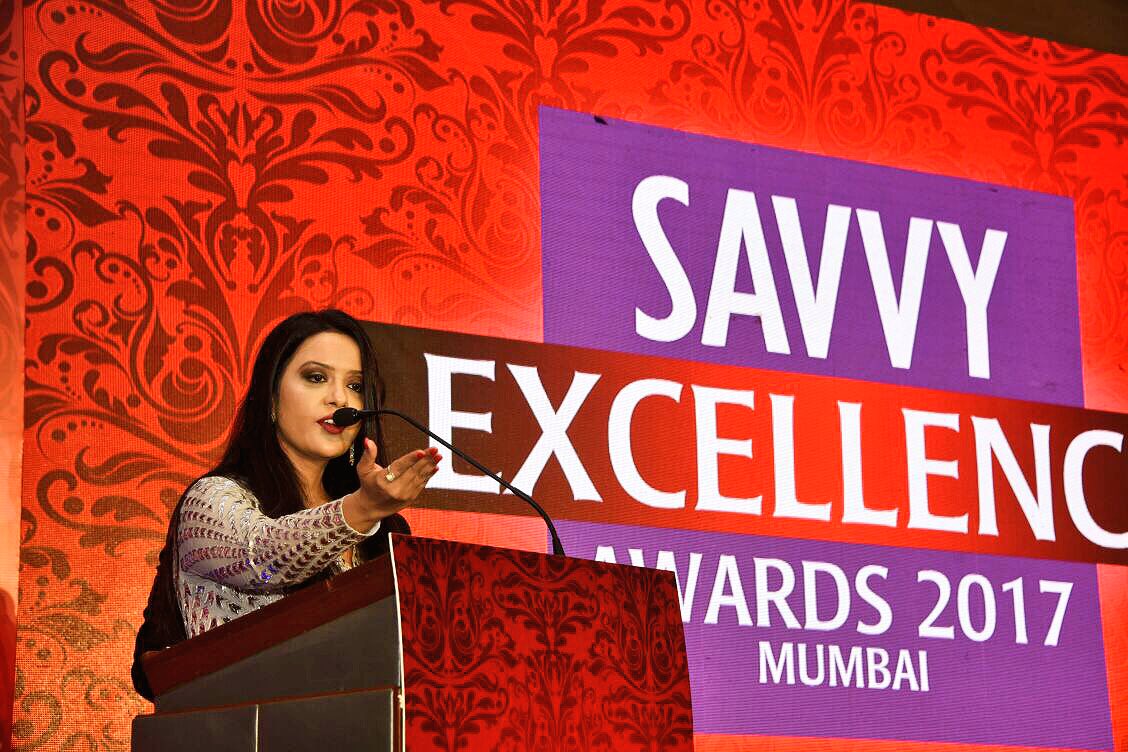AMRUTA FADNAVIS tweet media