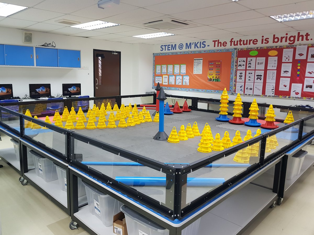 VEXRoboticsSEA's tweet image. Gearing up for #VEXIQ and #VEXEDR Teacher&apos;s Training session at Mont Kiara International School! #vexrobotics